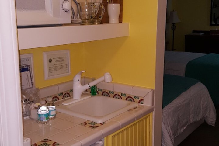 Room 54 of 392