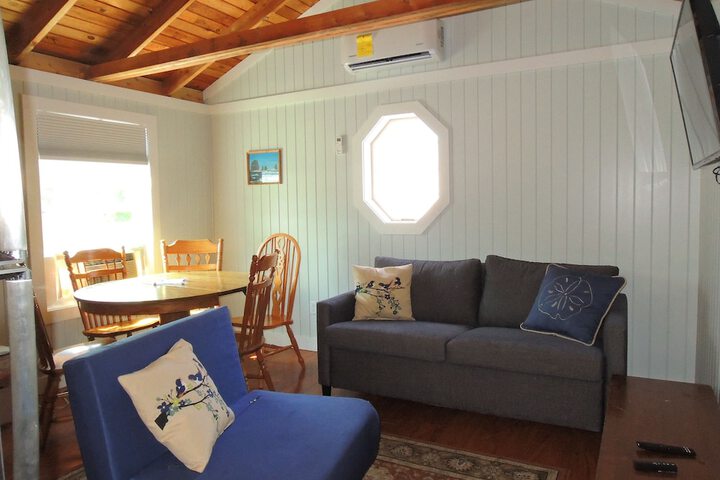 Shorelands Guest Resort and Cottages