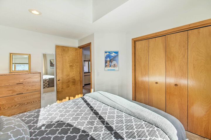 3 Mi to Attitash Resort: Condo w / Mtn Views!