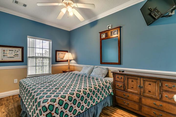 Room 10 of 34
