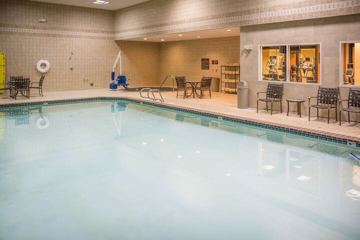Pool 10 of 82