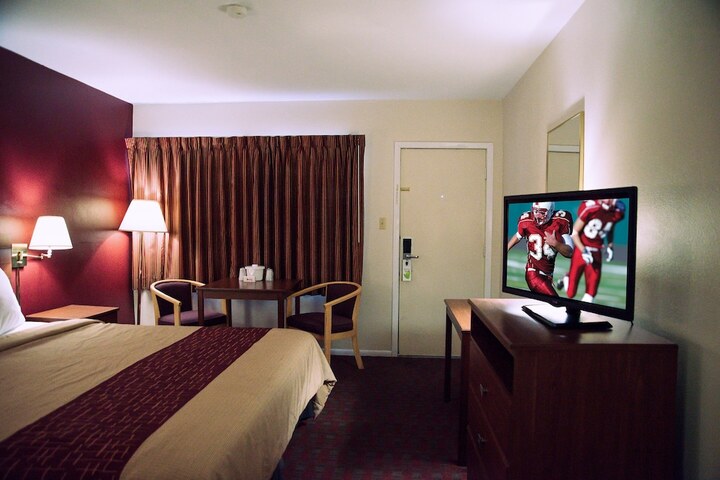 Room 25 of 34