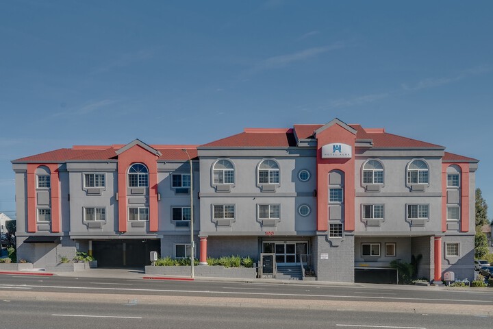 Hotel Aura SFO