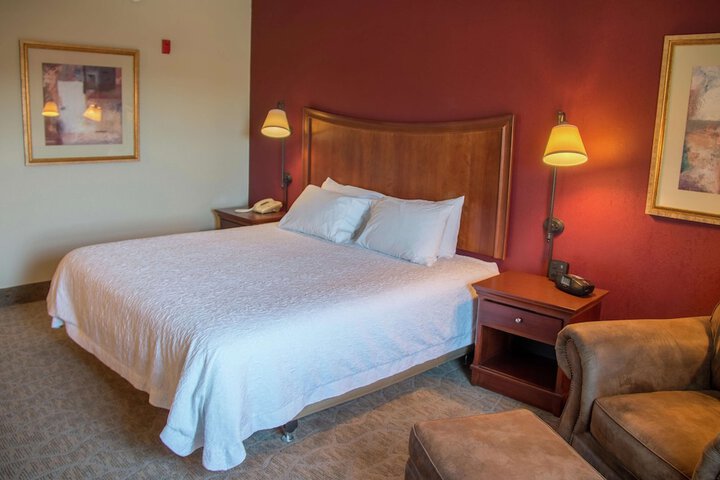 Room 16 of 38