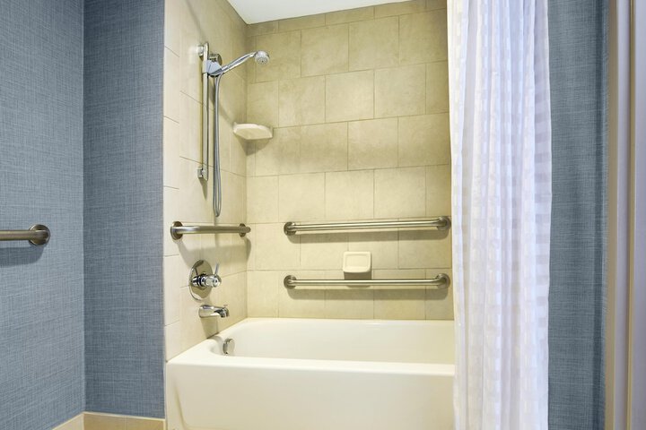 Hyatt Place Grand Rapids-South