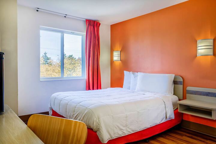 Room 15 of 21