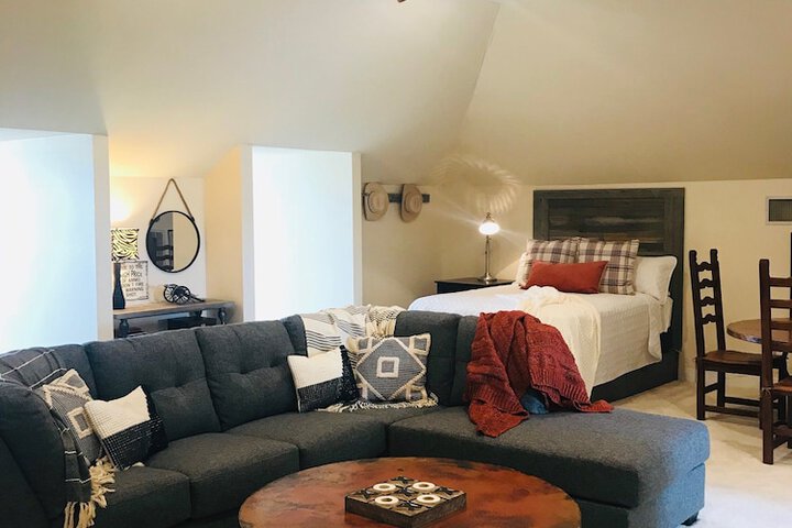 The Plantation House Boutique Inn