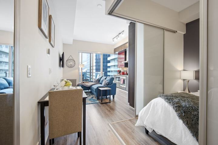 Room 73 of 128