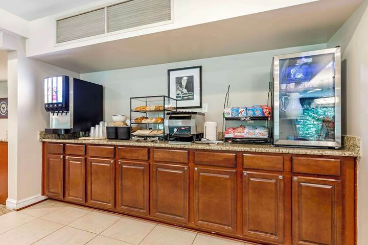 Country Inn & Suites by Radisson Annapolis, MD