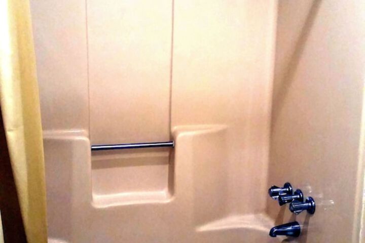 Room 35 of 72