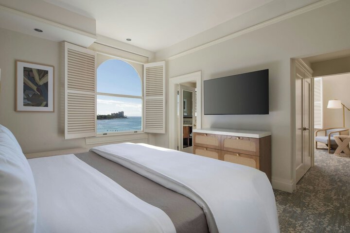 Moana Surfrider a Westin Resort & Spa, Waikiki Beach