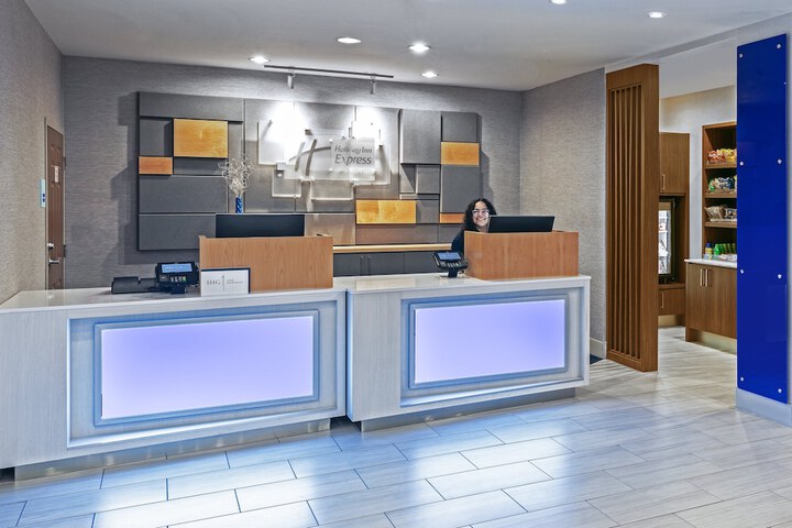 Hotel 6 of 41