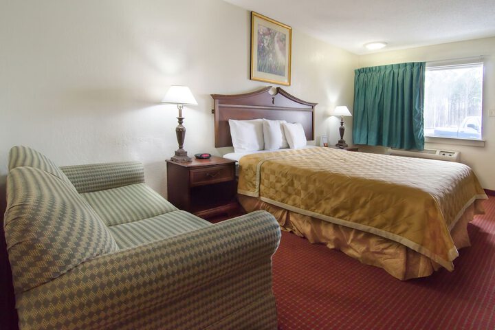Room 9 of 22