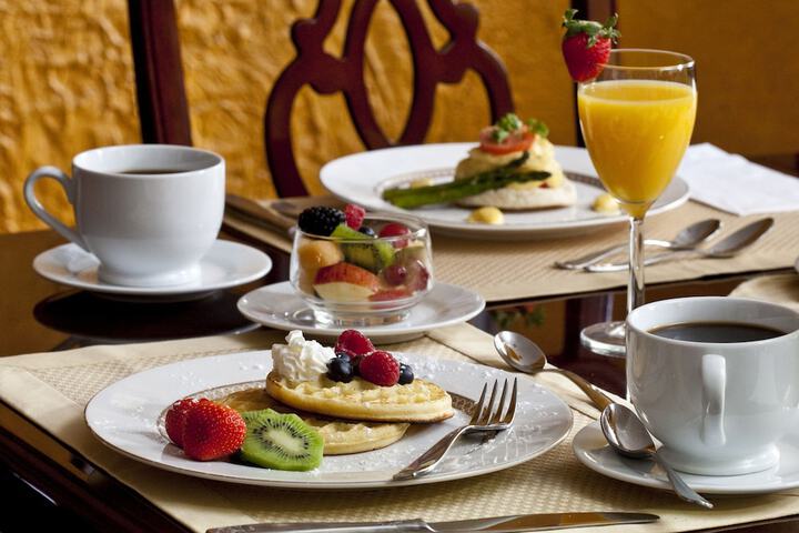 Breakfast/Coffee Service 84 of 88