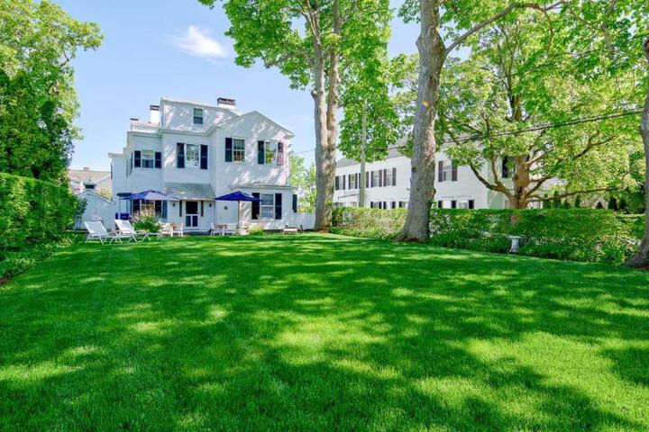 Captain Morse House - Luxury Waterfront, Town, & Beaches - 5 stars