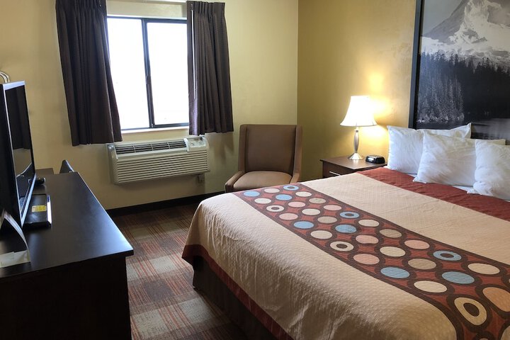 Super 8 by Wyndham Kennewick