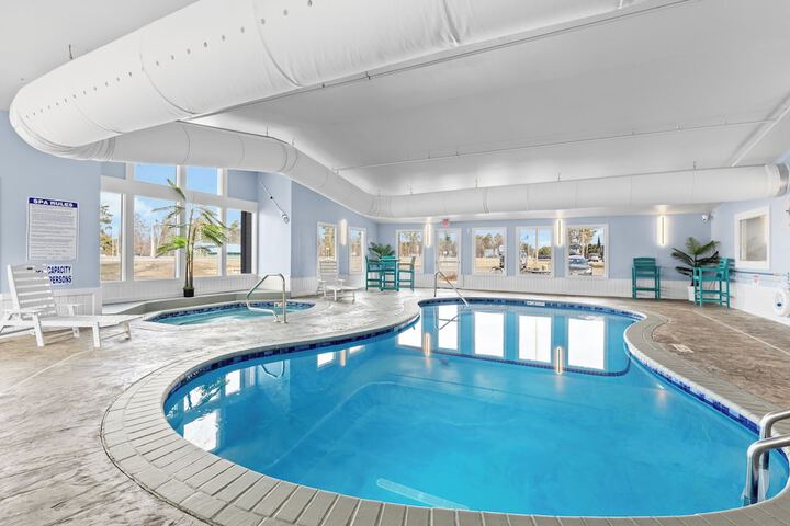 Nisswa Hotel and Suites