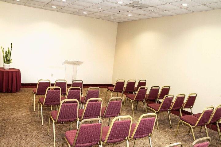 Quality Inn & Suites Olde Town