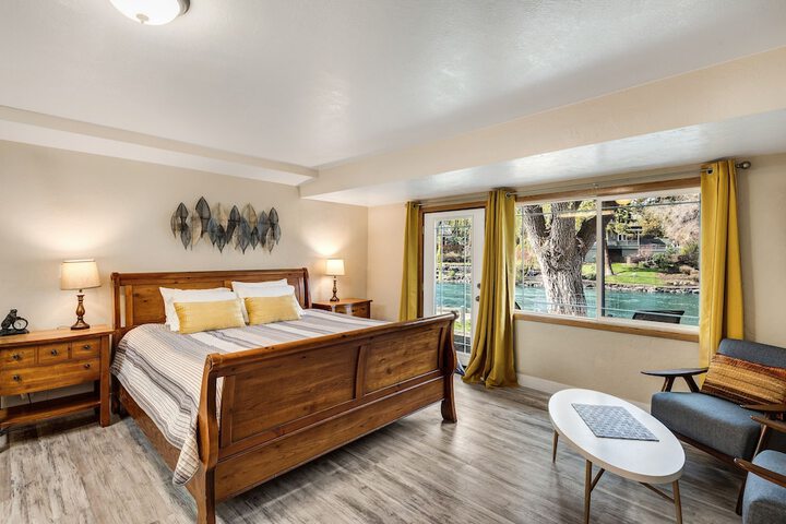 Room 209 of 399