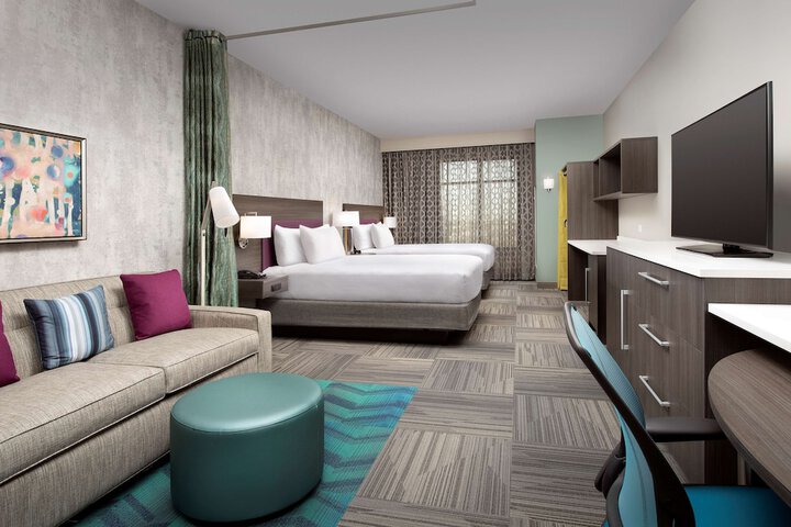 Room 27 of 39