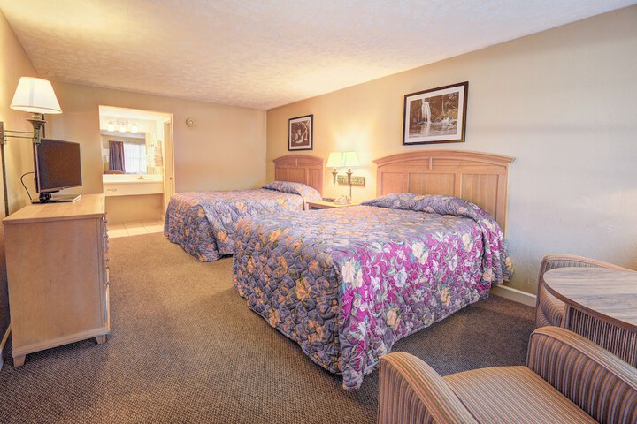 Room 12 of 16