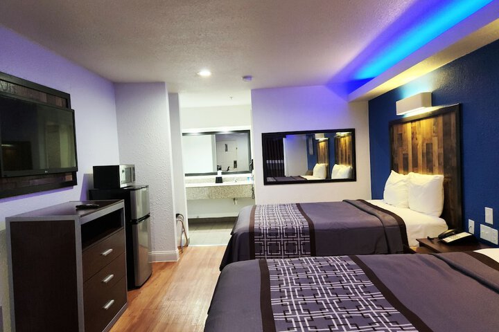 Room 25 of 35