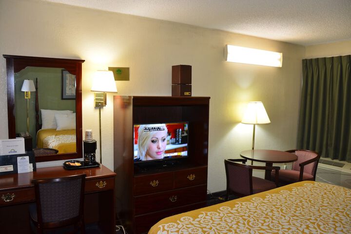 Room 54 of 118