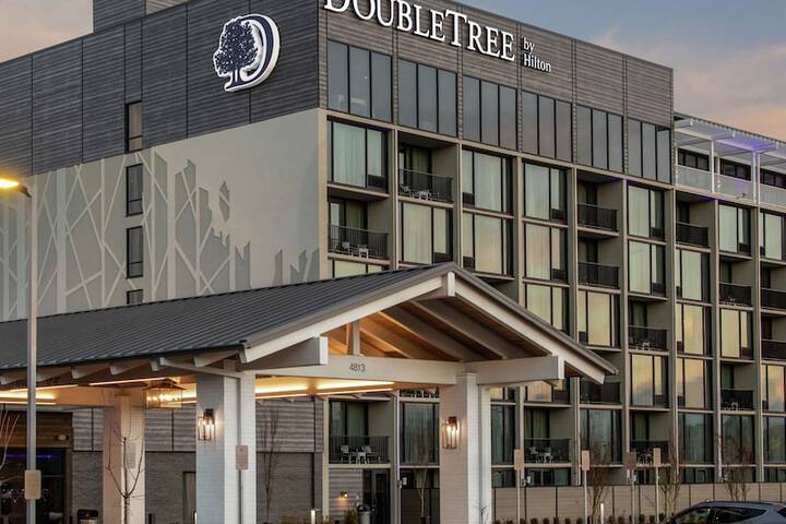 DoubleTree by Hilton Hot Springs