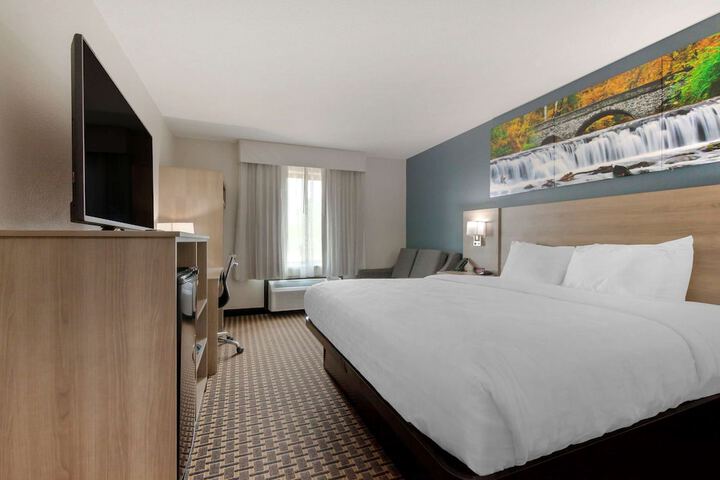 Room 21 of 46