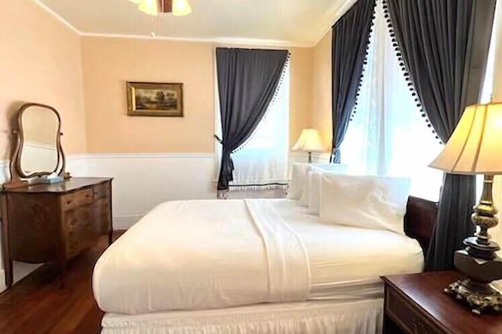 Room 32 of 52