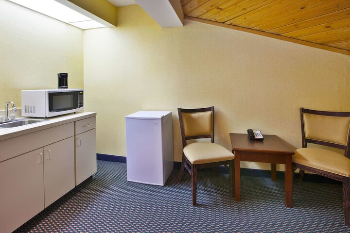 Room 20 of 23
