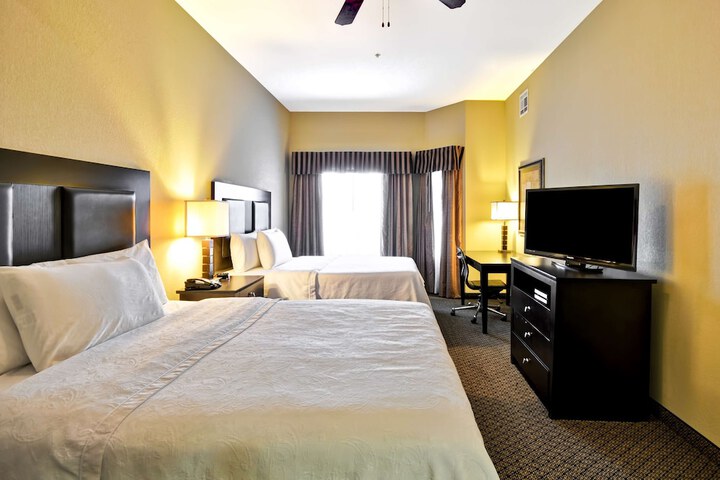 Room 17 of 38