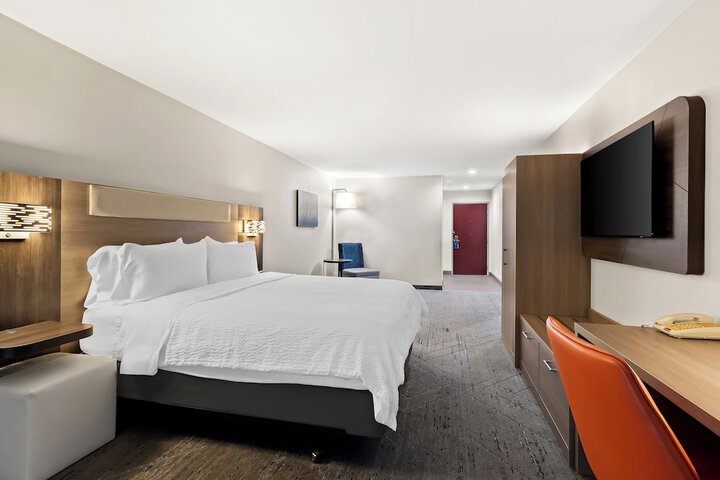 Holiday Inn Express & Suites Perry by IHG