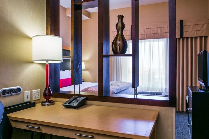 Room 48 of 83