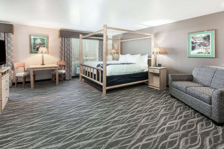 La Quinta Inn & Suites by Wyndham Belgrade - Bozeman Airport