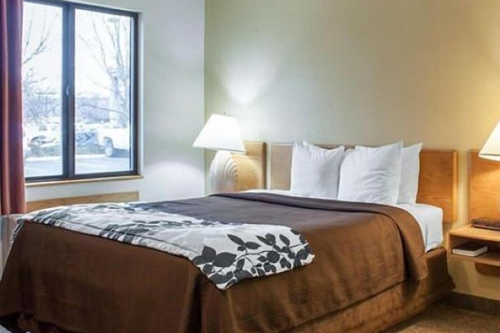 Room 21 of 29