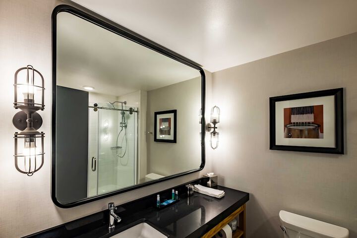 Hotel Indigo Madison Downtown by IHG
