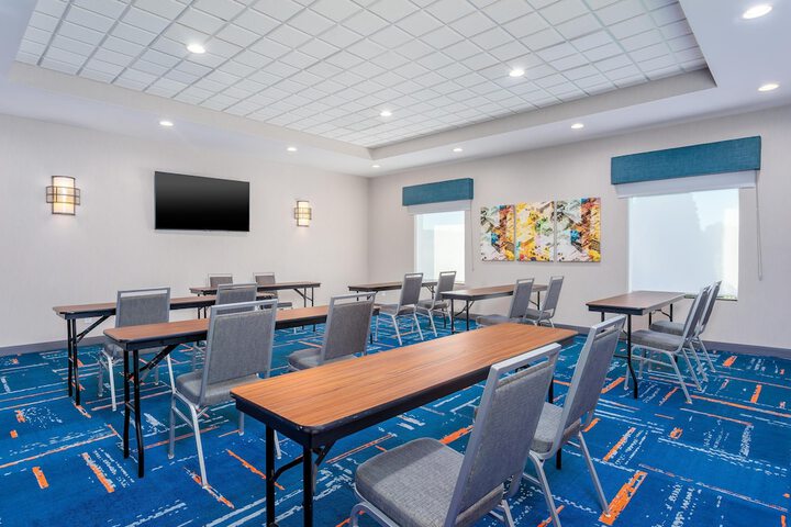 Hampton Inn & Suites Parkersburg Downtown