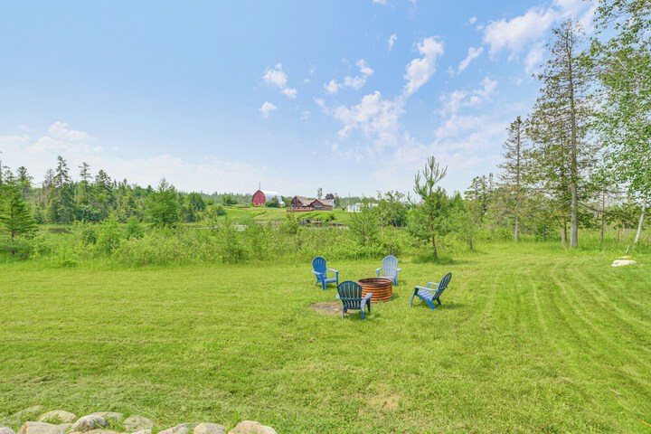 Riverfront Cheboygan Cabin w / Kayaks & Dock!