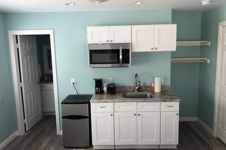 Beachgate CondoSuites and Oceanfront Resort
