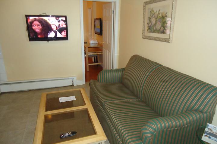 Room 32 of 52