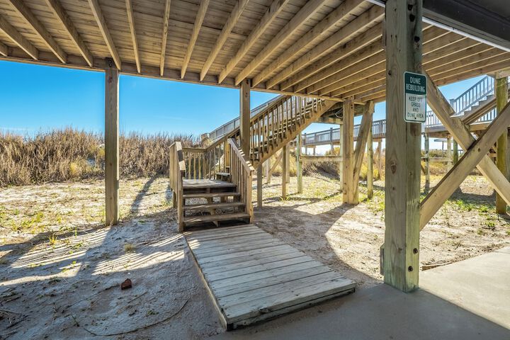 Paradise Palms by Topsail Realty
