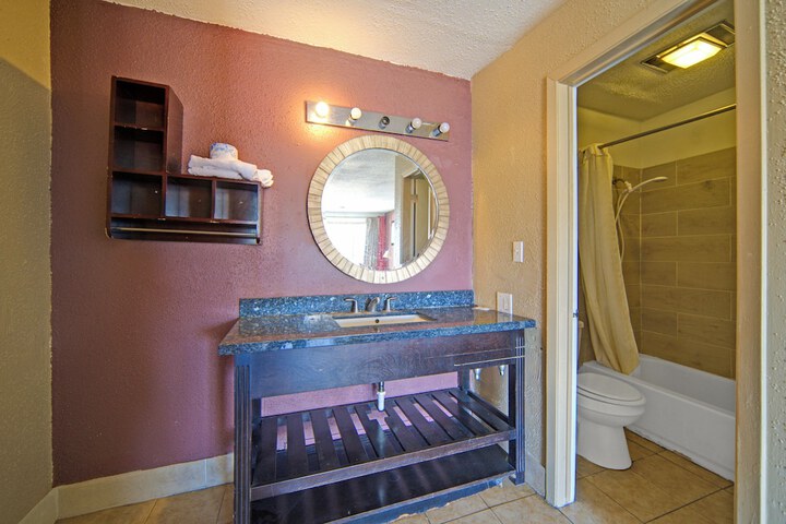 Sunset Inn Flatonia I 10 by Hotel O