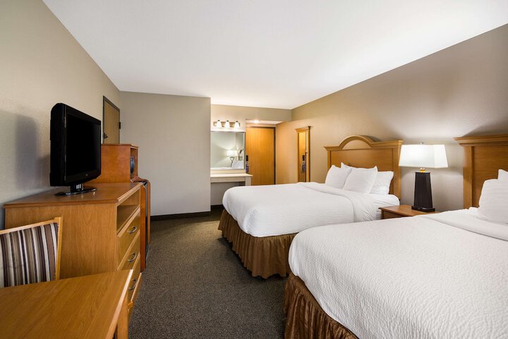 Room 19 of 48