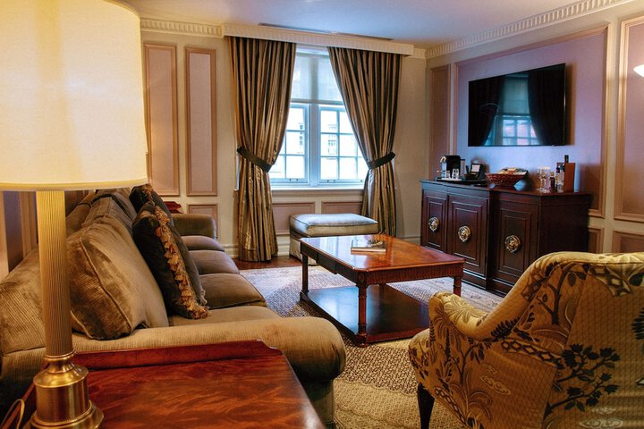 Room 12 of 61