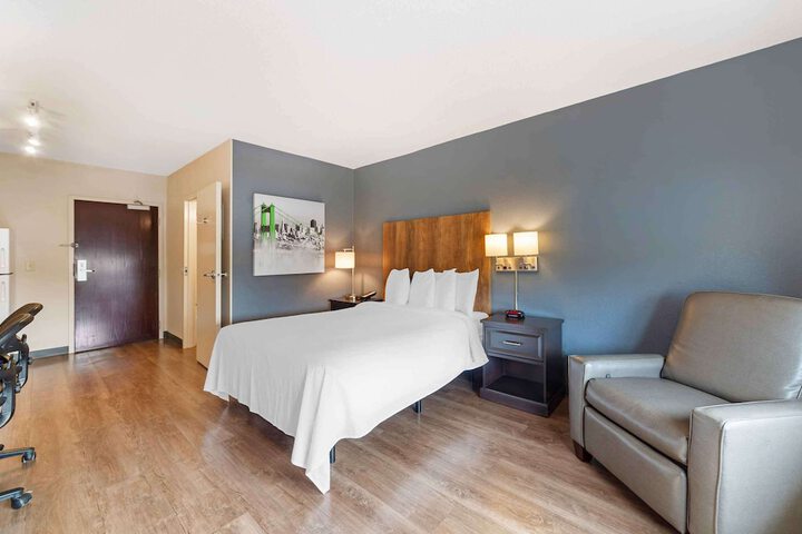 Room 16 of 31