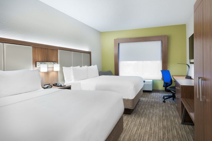 Room 25 of 48