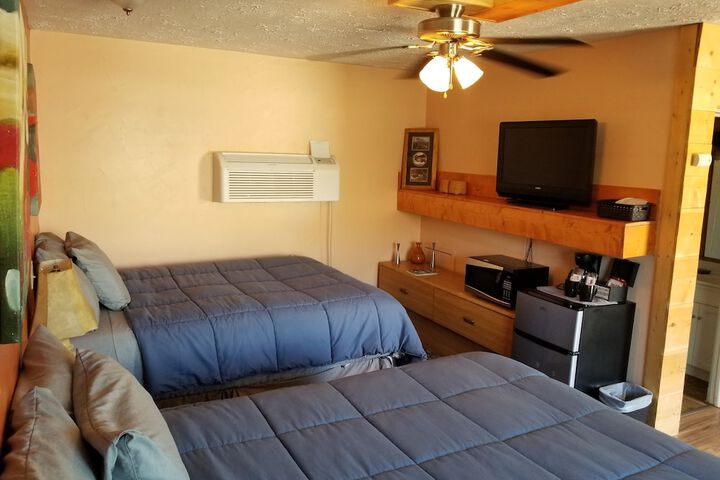 Room 32 of 54