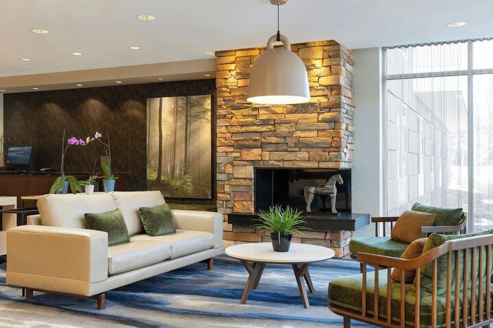 Fairfield Inn & Suites Springfield Northampton / Amherst