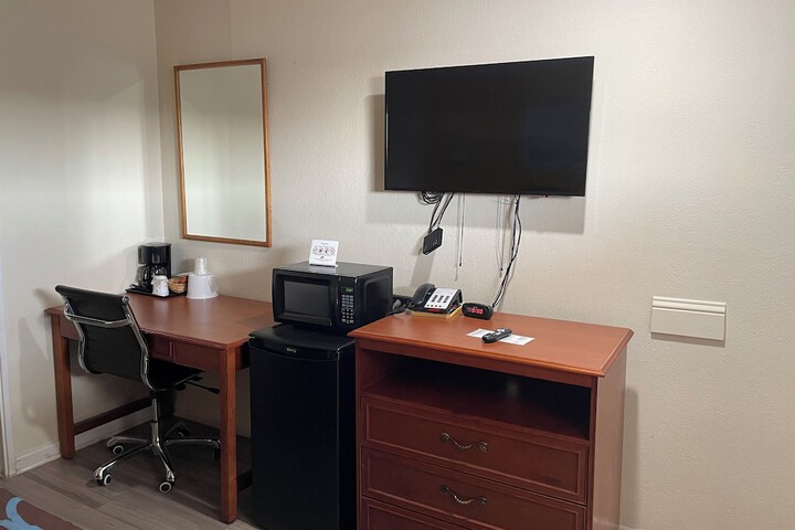 Room 14 of 17